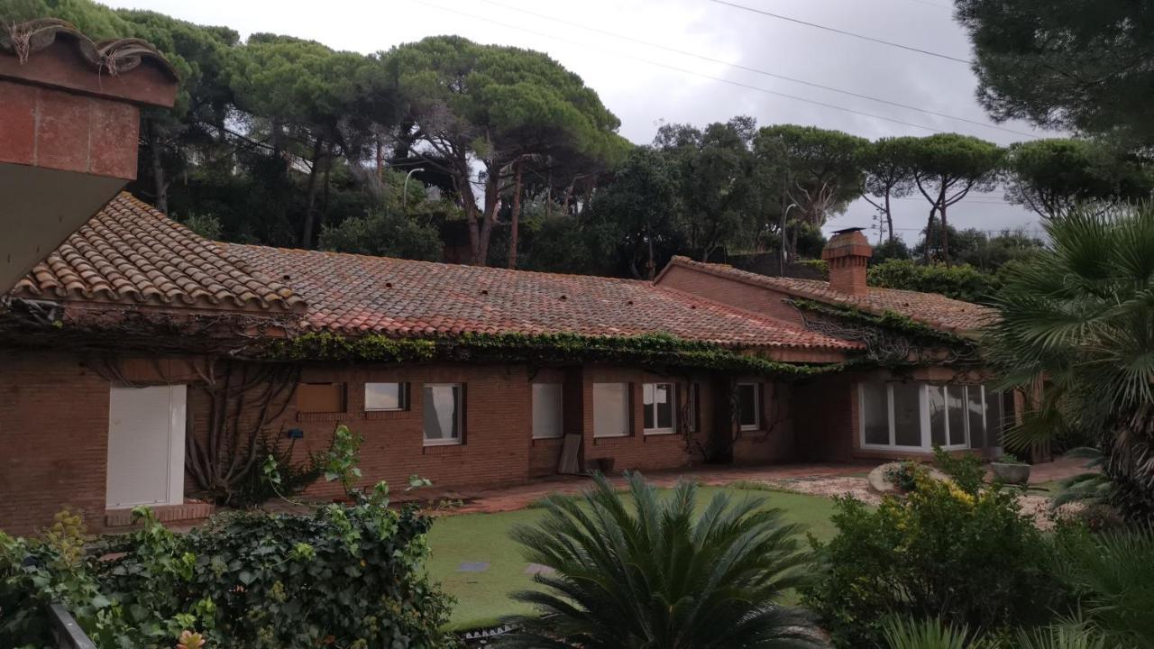 מטארו Villa Maresme & Villa Rosa מראה חיצוני תמונה